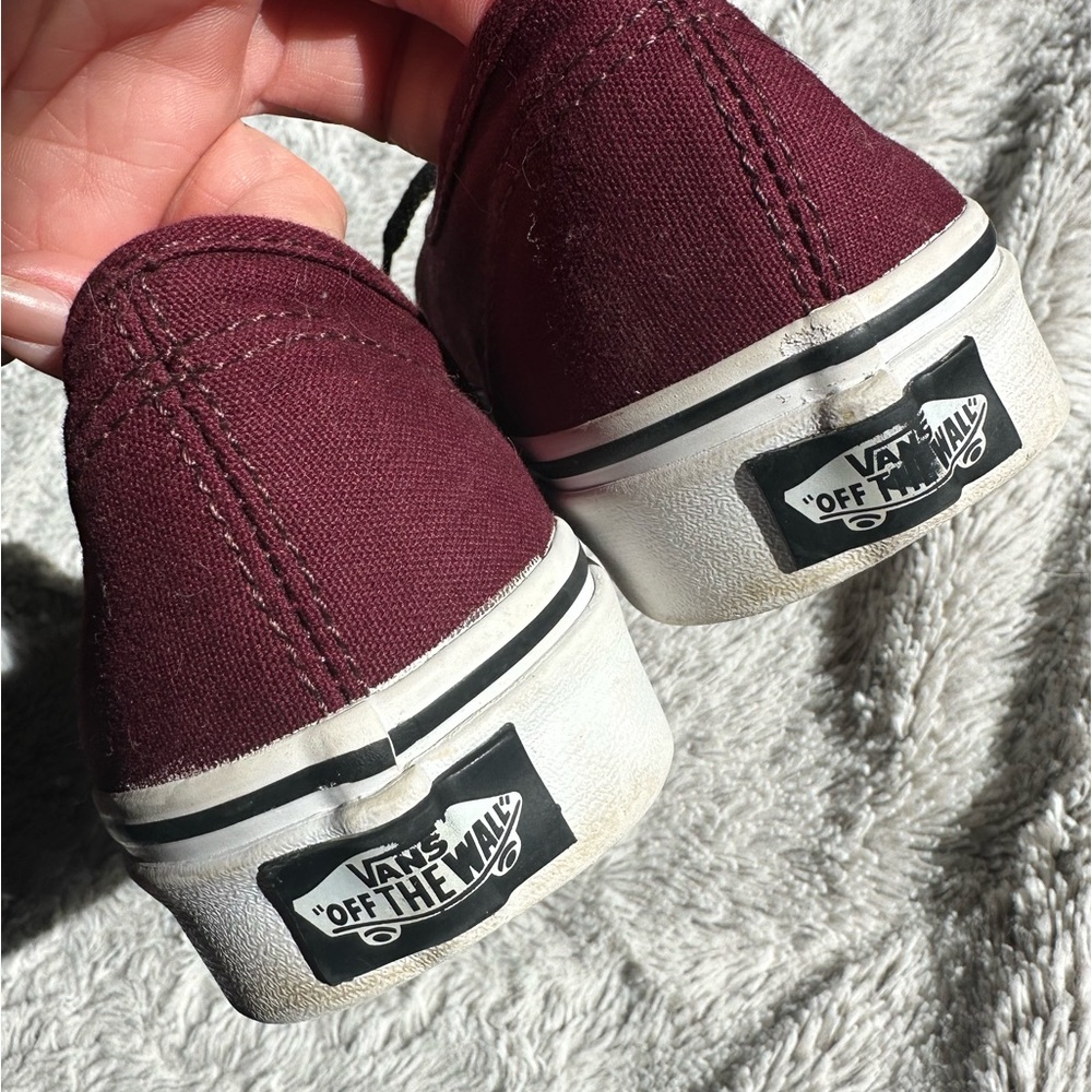 Maroon vans - Picture 2 of 3